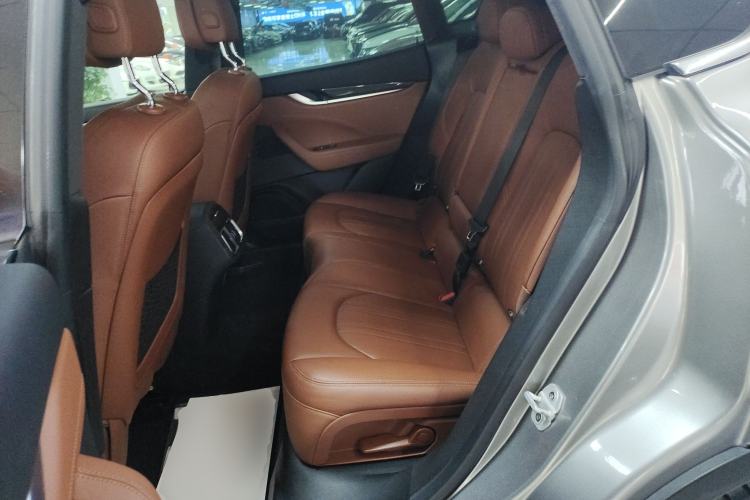 Used Maserati Levante 2016 3.0T Standard Edition Left Rear Seat