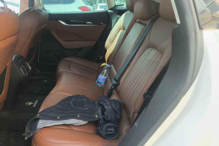 Used Maserati Levante 2016 3.0T Standard Edition Left Rear Seat