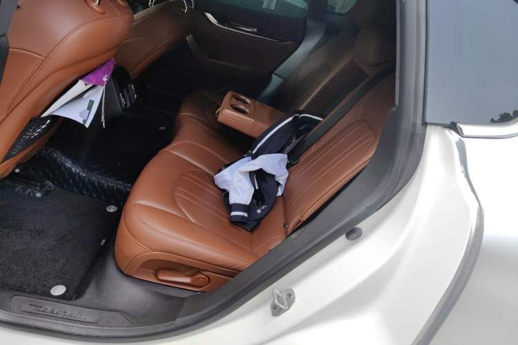 Used Maserati Levante 2016 3.0T Standard Edition Left Rear Seat