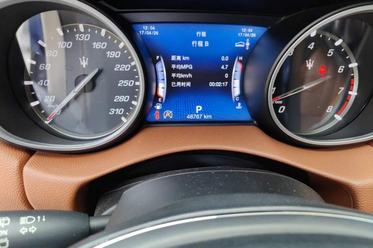 Used Maserati Levante 2016 3.0T Standard Edition Odometer Close Up