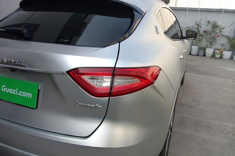 Used Maserati Levante 2016 3.0T Standard Edition Right Rear Taillight