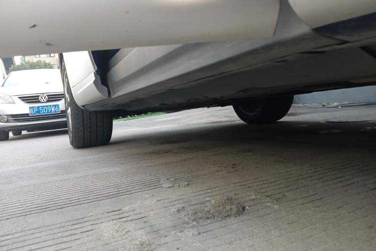 Used Maserati Levante 2016 3.0T Standard Edition Right Side Sill