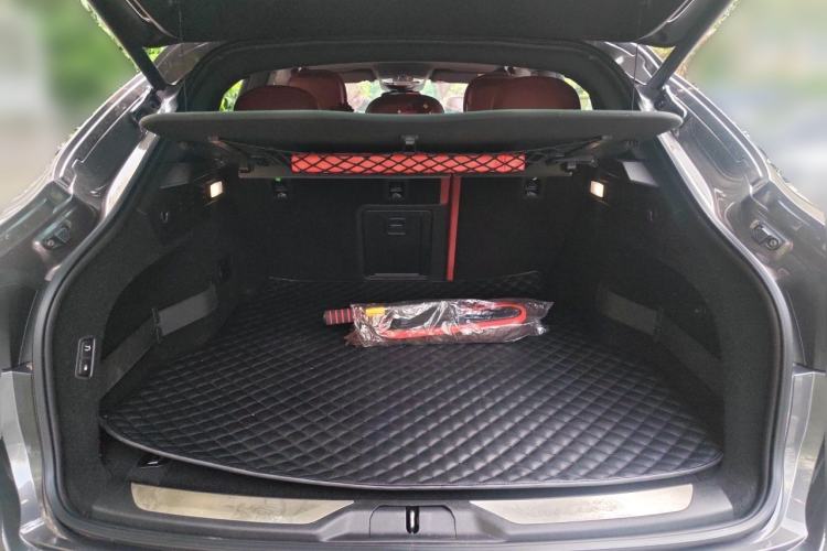 Used Maserati Levante 2016 3.0T Standard Edition Trunk