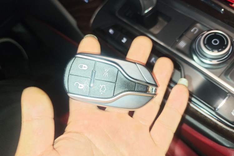 Used Maserati Levante 2016 3.0T Standard Edition Vehicle Key