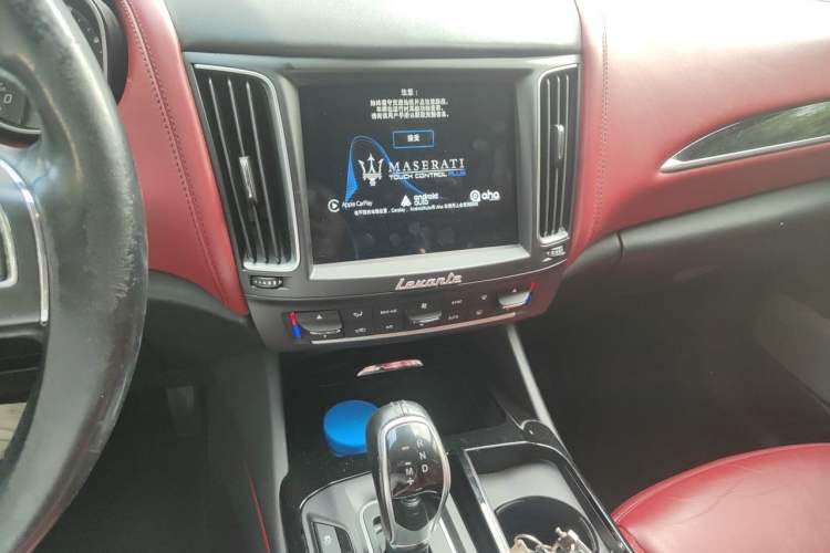 Used Maserati Levante 2016 3.0T Standard Edition Audio And AC Panel