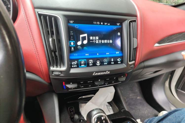 Used Maserati Levante 2016 3.0T Standard Edition Audio And AC Panel