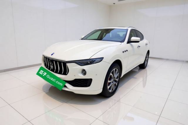 Ojetý Maserati Levante 2016 3.0T Standard Edition