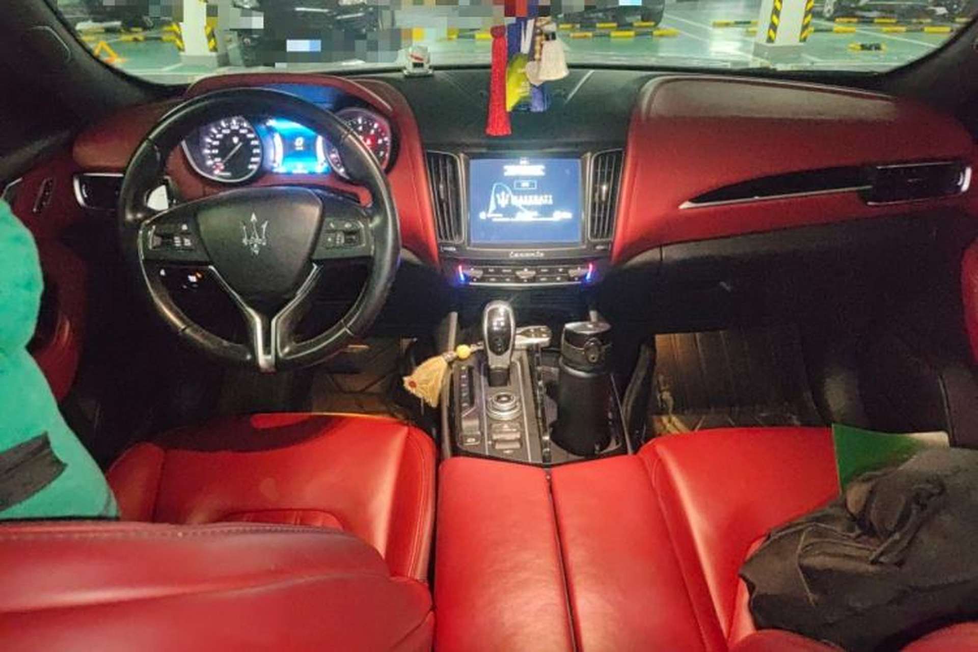 Used Maserati Levante 2016 3.0T Standard Edition Center Console