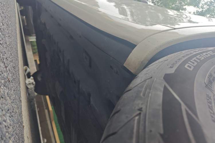 Used Maserati Levante 2016 3.0T Standard Edition Chassis Rear Left