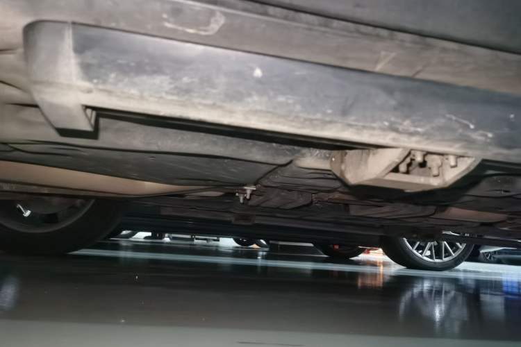 Used Maserati Levante 2016 3.0T Standard Edition Chassis Rear Right