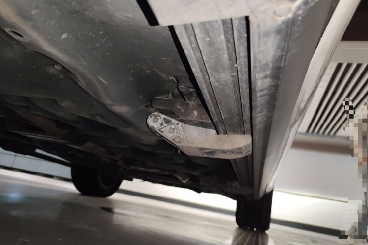 Used Maserati Levante 2016 3.0T Standard Edition Chassis Rear Right