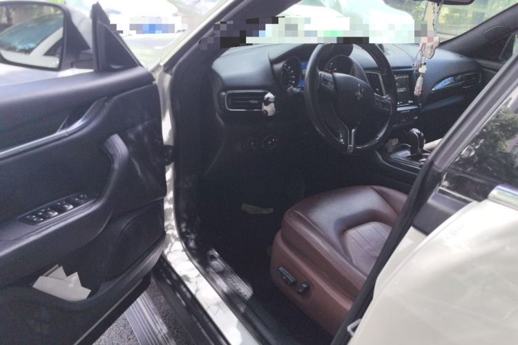 Used Maserati Levante 2016 3.0T Standard Edition Driver Seat