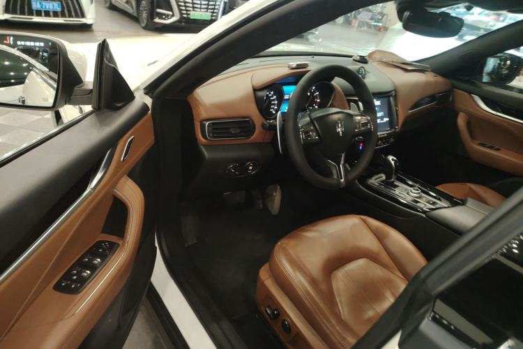 Used Maserati Levante 2016 3.0T Standard Edition Driver Seat