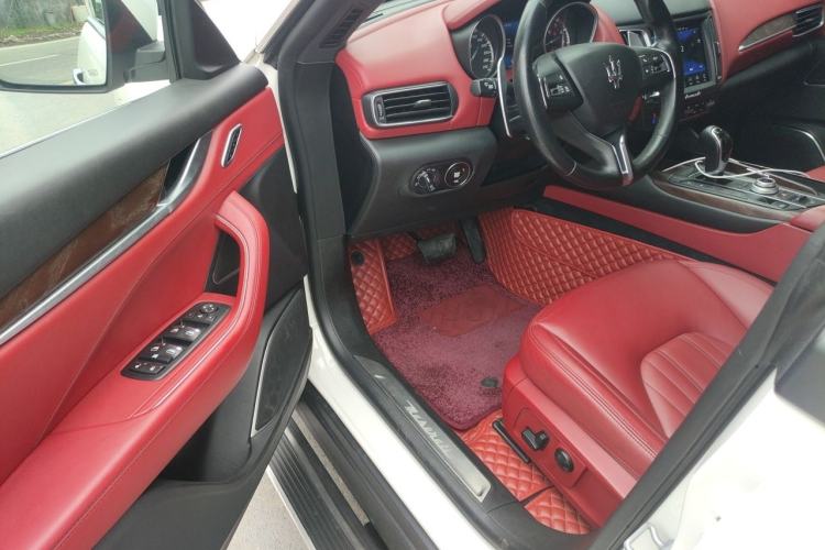 Used Maserati Levante 2016 3.0T Standard Edition Driver Seat