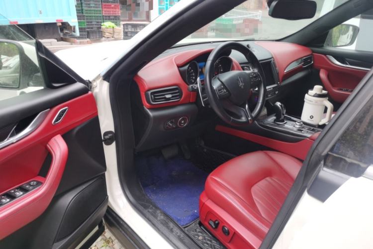 Used Maserati Levante 2016 3.0T Standard Edition Driver Seat