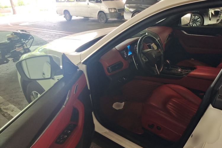 Used Maserati Levante  Driver Seat