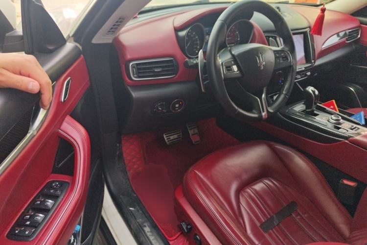 Used Maserati Levante 2016 3.0T Standard Edition Driver Seat