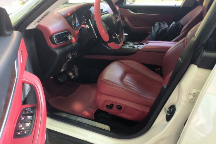 Used Maserati Levante 2016 3.0T Standard Edition Driver Seat