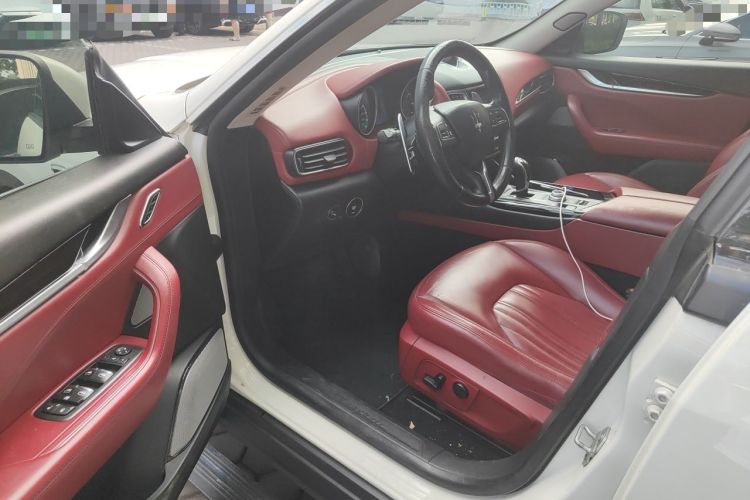 Used Maserati Levante 2016 3.0T Standard Edition Driver Seat