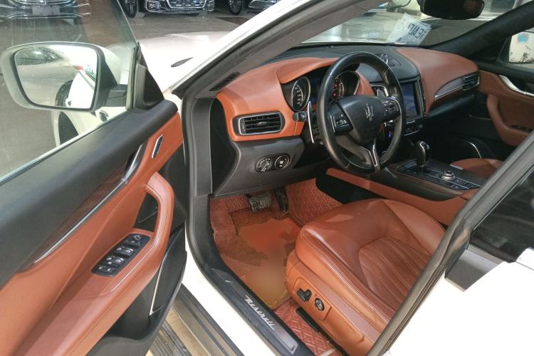 Used Maserati Levante 2016 3.0T Standard Edition Driver Seat