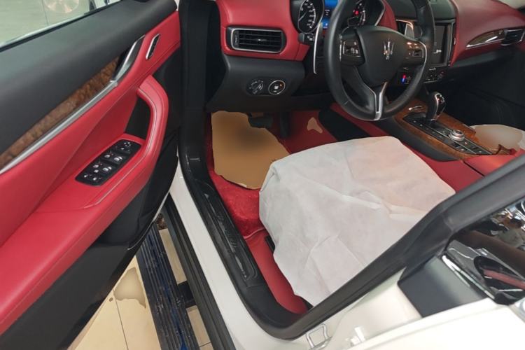 Used Maserati Levante 2016 3.0T Standard Edition Driver Seat