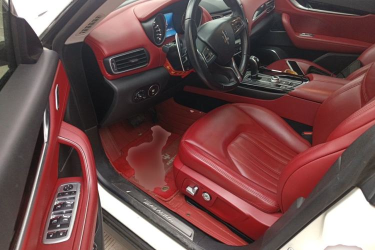 Used Maserati Levante 2016 3.0T Standard Edition Driver Seat