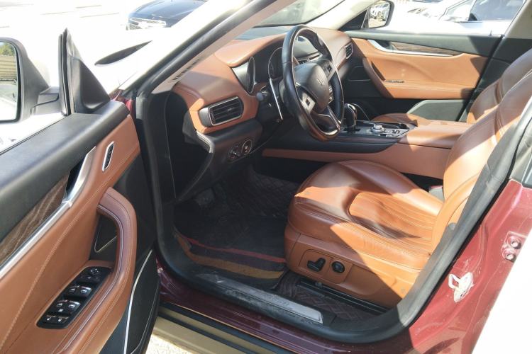 Used Maserati Levante 2016 3.0T Standard Edition Driver Seat