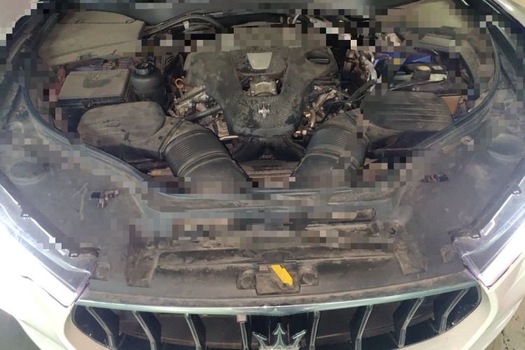 Used Maserati Levante 2016 3.0T Standard Edition Engine Bay