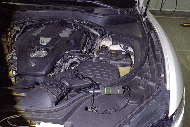 Used Maserati Levante 2016 3.0T Standard Edition Engine Bay Left