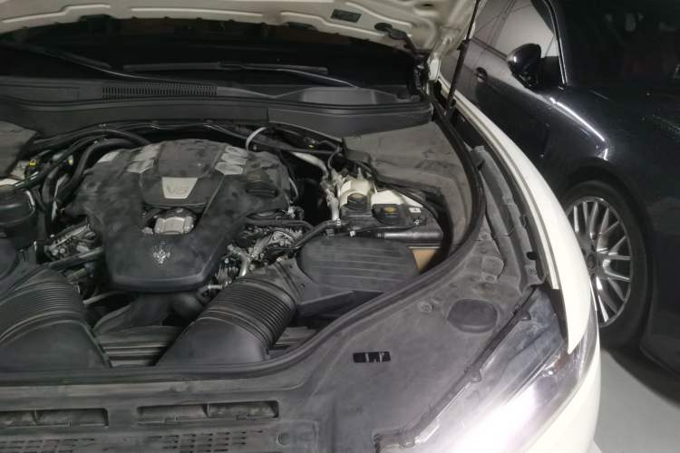 Used Maserati Levante 2016 3.0T Standard Edition Engine Bay Left