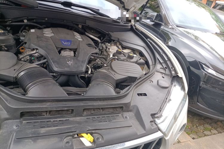 Used Maserati Levante 2016 3.0T S Standard Model Engine Bay Left