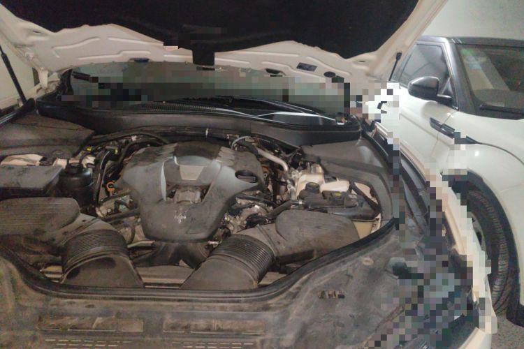 Used Maserati Levante 2016 3.0T Standard Edition Engine Bay Left