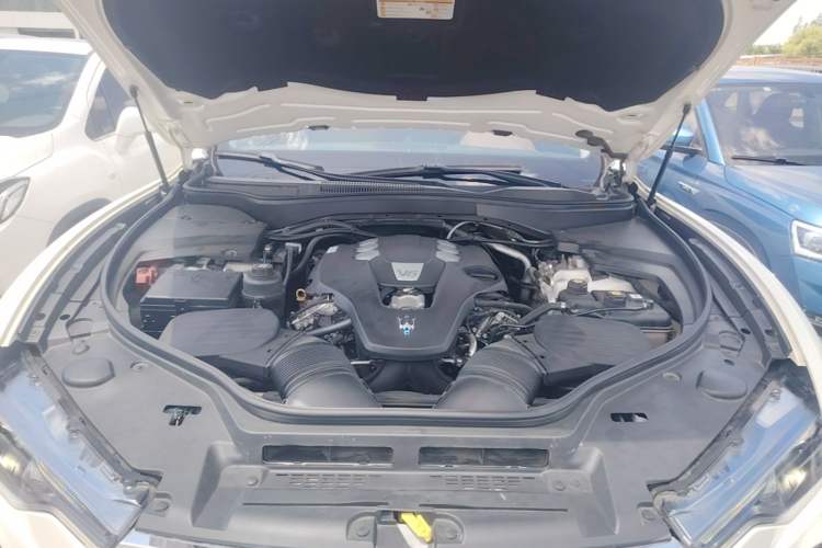 Used Maserati Levante 2016 3.0T Standard Edition Engine Bay