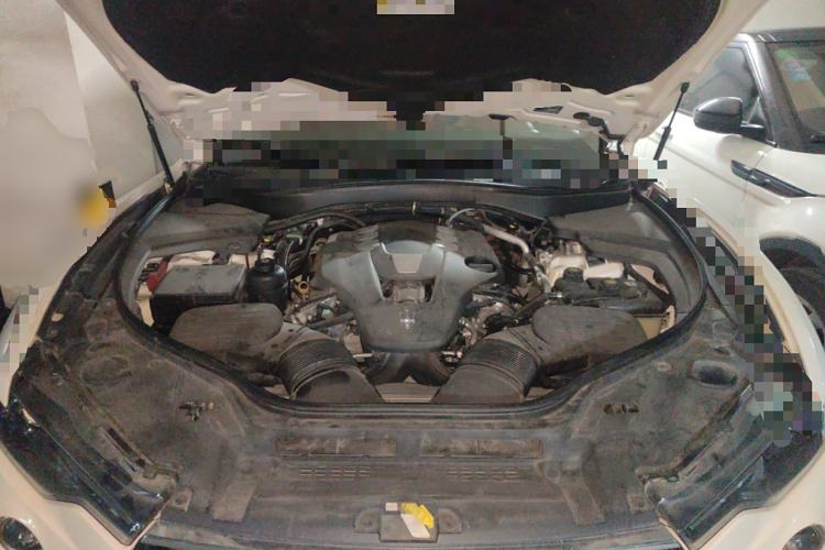 Used Maserati Levante 2016 3.0T Standard Edition Engine Bay