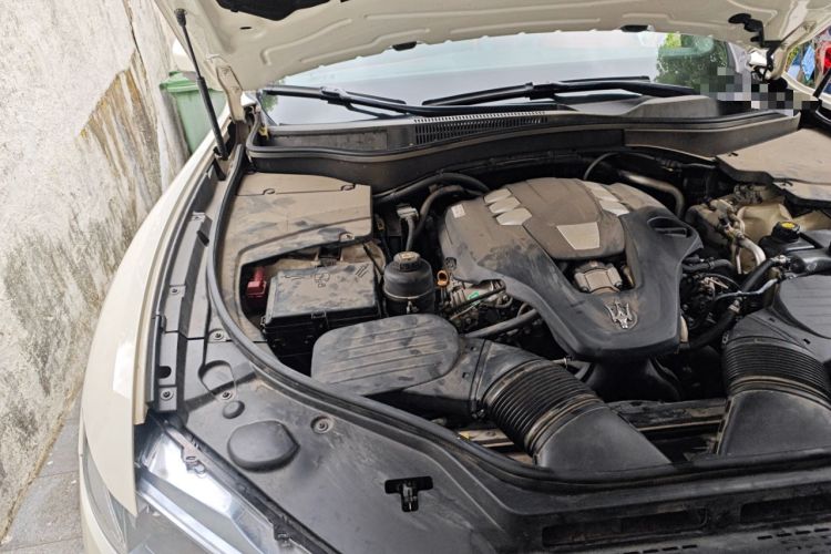 Used Maserati Levante 2016 3.0T Standard Edition Engine Bay Right