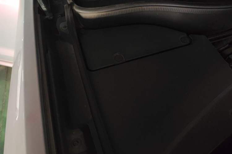 Used Maserati Levante 2016 3.0T Standard Edition Engine Bay Right