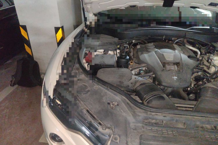 Used Maserati Levante 2016 3.0T Standard Edition Engine Bay Right
