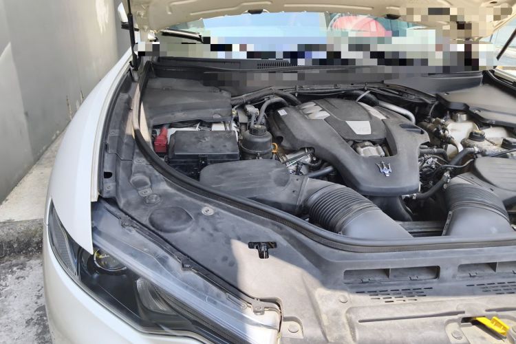 Used Maserati Levante 2016 3.0T Standard Edition Engine Bay Right