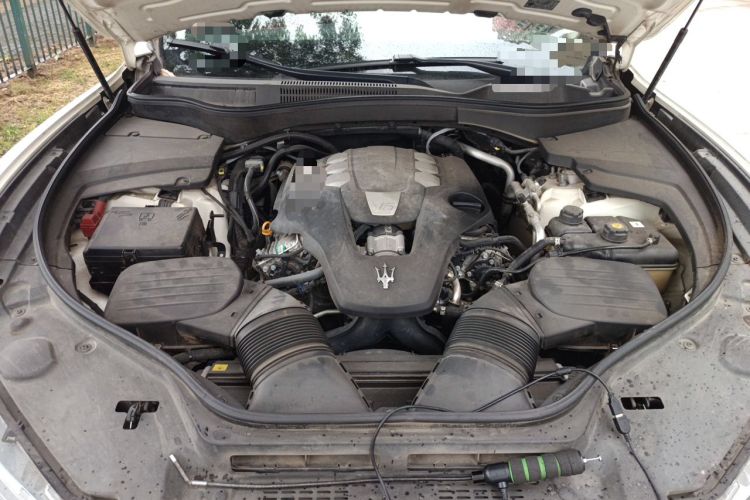Used Maserati Levante 2016 3.0T Standard Edition Engine Bay