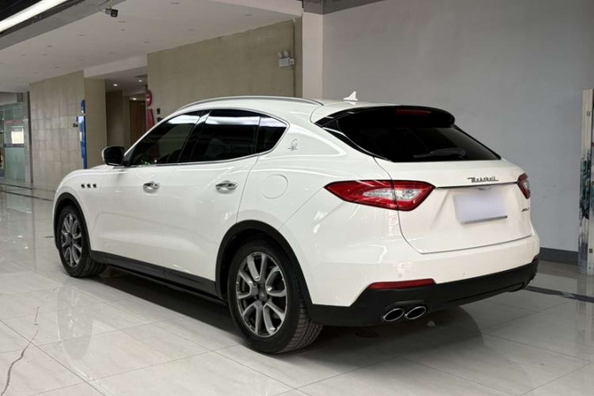 Used Maserati Levante 2016 3.0T Standard Edition Exterior 11