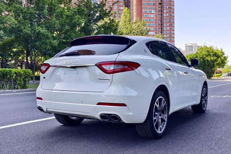 Used Maserati Levante 2016 3.0T Standard Edition Exterior 4