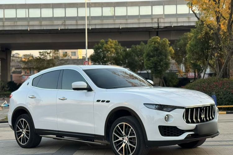 Used Maserati Levante 2016 3.0T Standard Edition Exterior 4