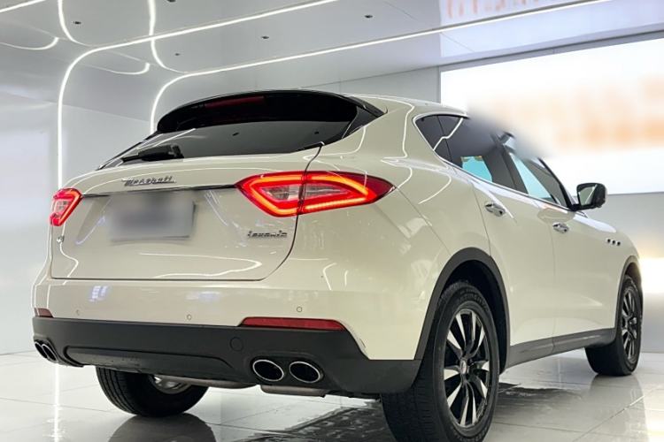 Used Maserati Levante 2016 3.0T Standard Edition Exterior 4