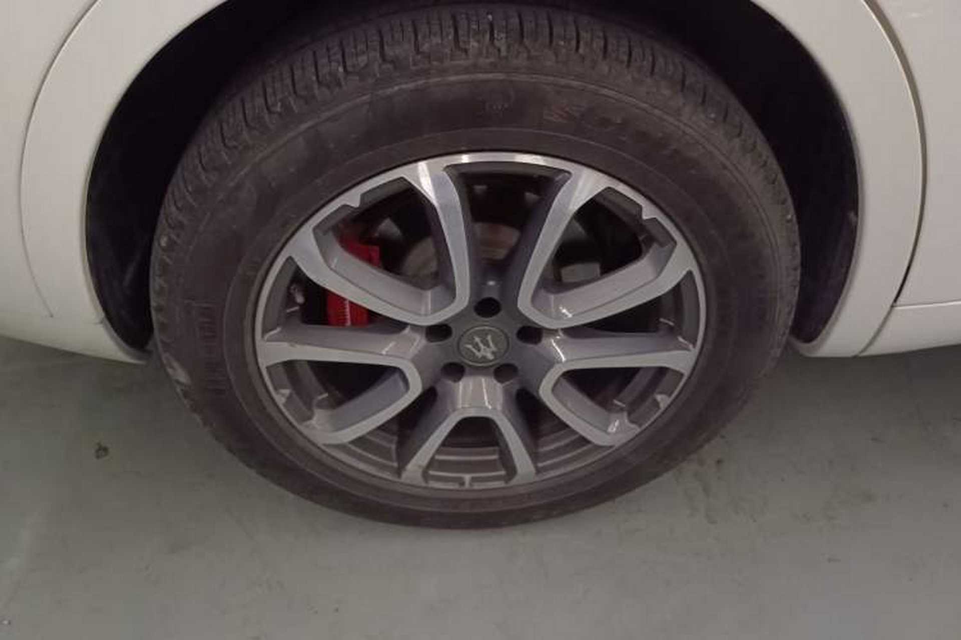 Used Maserati Levante 2016 3.0T Standard Edition Exterior 5
