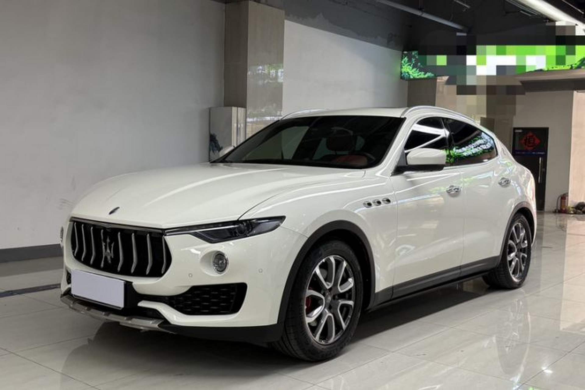 Used Maserati Levante 2016 3.0T Standard Edition Front Left 45 Deg
