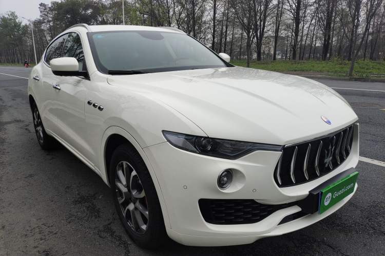 Used Maserati Levante 2016 3.0T Standard Edition Front Right 45 Deg