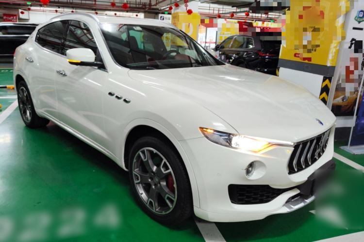 Used Maserati Levante 2016 3.0T Standard Edition Front Right 45 Deg
