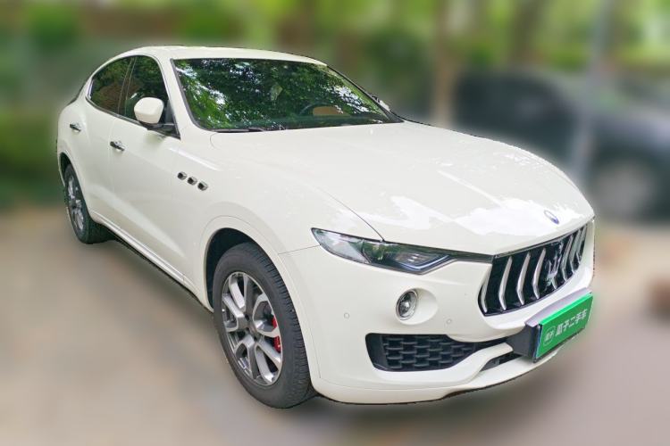 Used Maserati Levante 2016 3.0T Standard Edition Front Right 45 Deg
