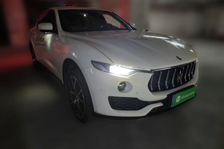Used Maserati Levante 2016 3.0T Standard Edition Front Right 45 Deg