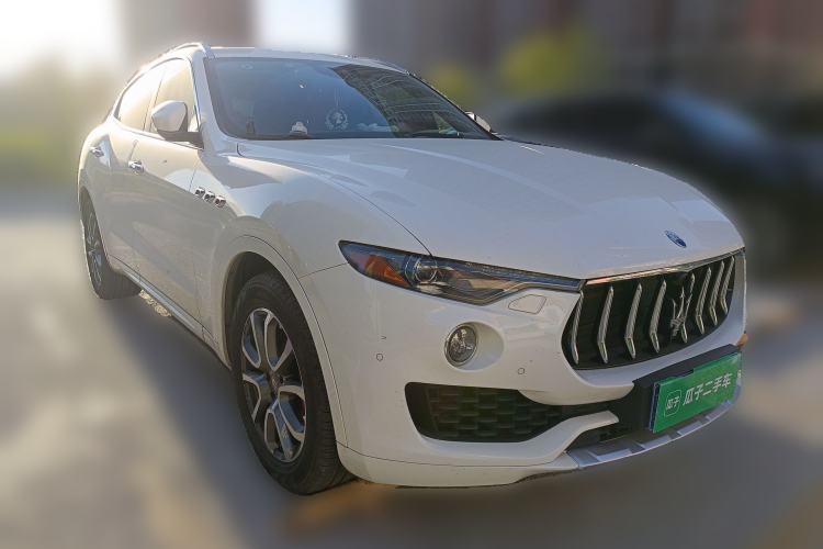 Used Maserati Levante  Front Right 45 Deg